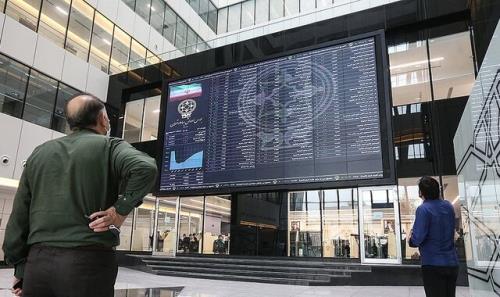 بورس در چاله سقوط نماند