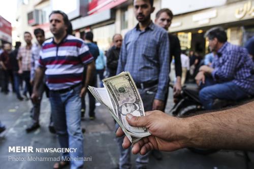 گلایه مسافران عتبات از نحوه توزیع ارز