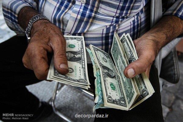 نرخ واقعی دلار و یورو چرا دریافت اسکناس برای مردم گرانتر تمام می شود؟